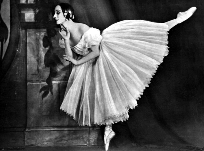 Lesbian / Bi Dancers: Anna Pavlova