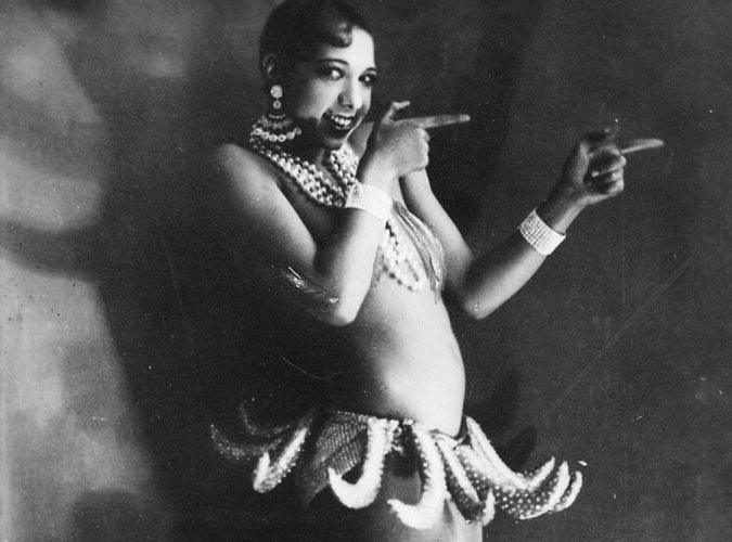 Lesbian / Bi Dancers: Josephine Baker