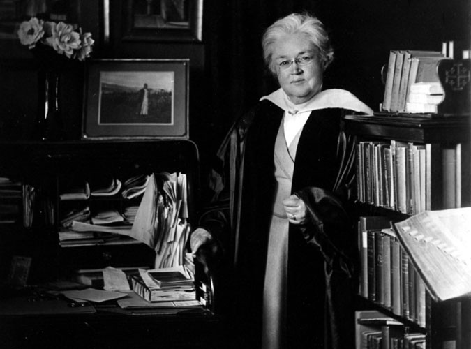 Famous Historical Lesbians: Katharine Lee Bates