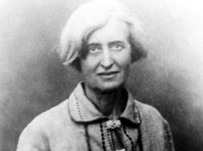 Famous Historical Lesbians: Nina Vedeneyeva